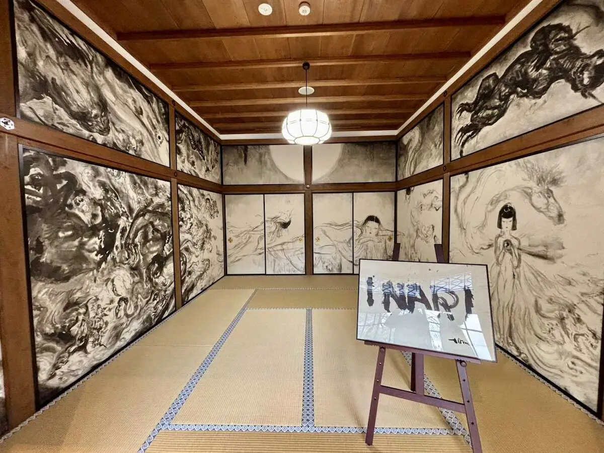 【画像・写真】【王将戦】第2局対局室の2つ隣には「FF」画家・天野喜孝さん奉納“墨絵部屋”　藤井＆永瀬も感嘆