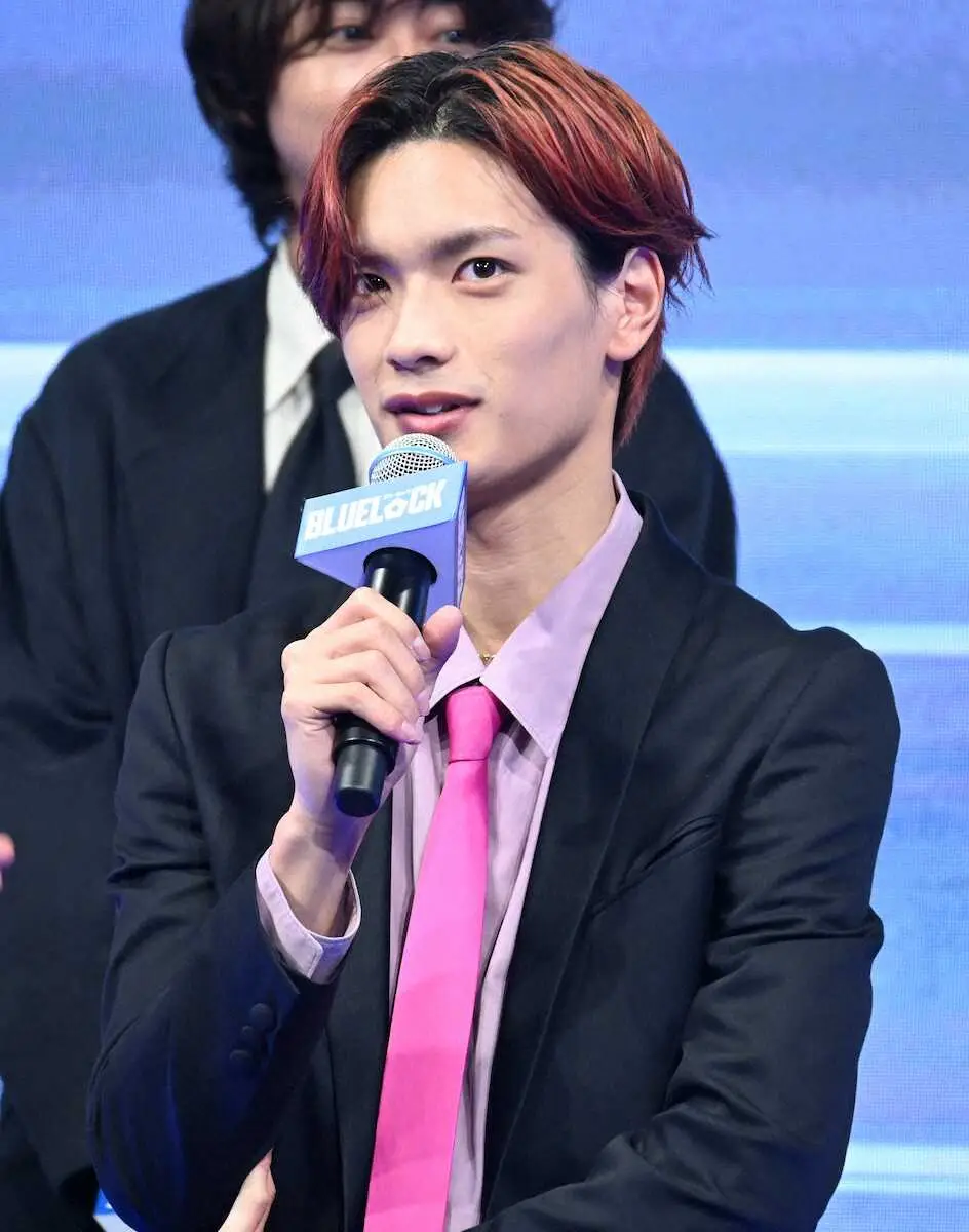 【画像・写真】なにわ男子・高橋恭平　映画「ブルーロック」役作りは藤原丈一郎と　藤原＆道枝駿佑からボールもらった