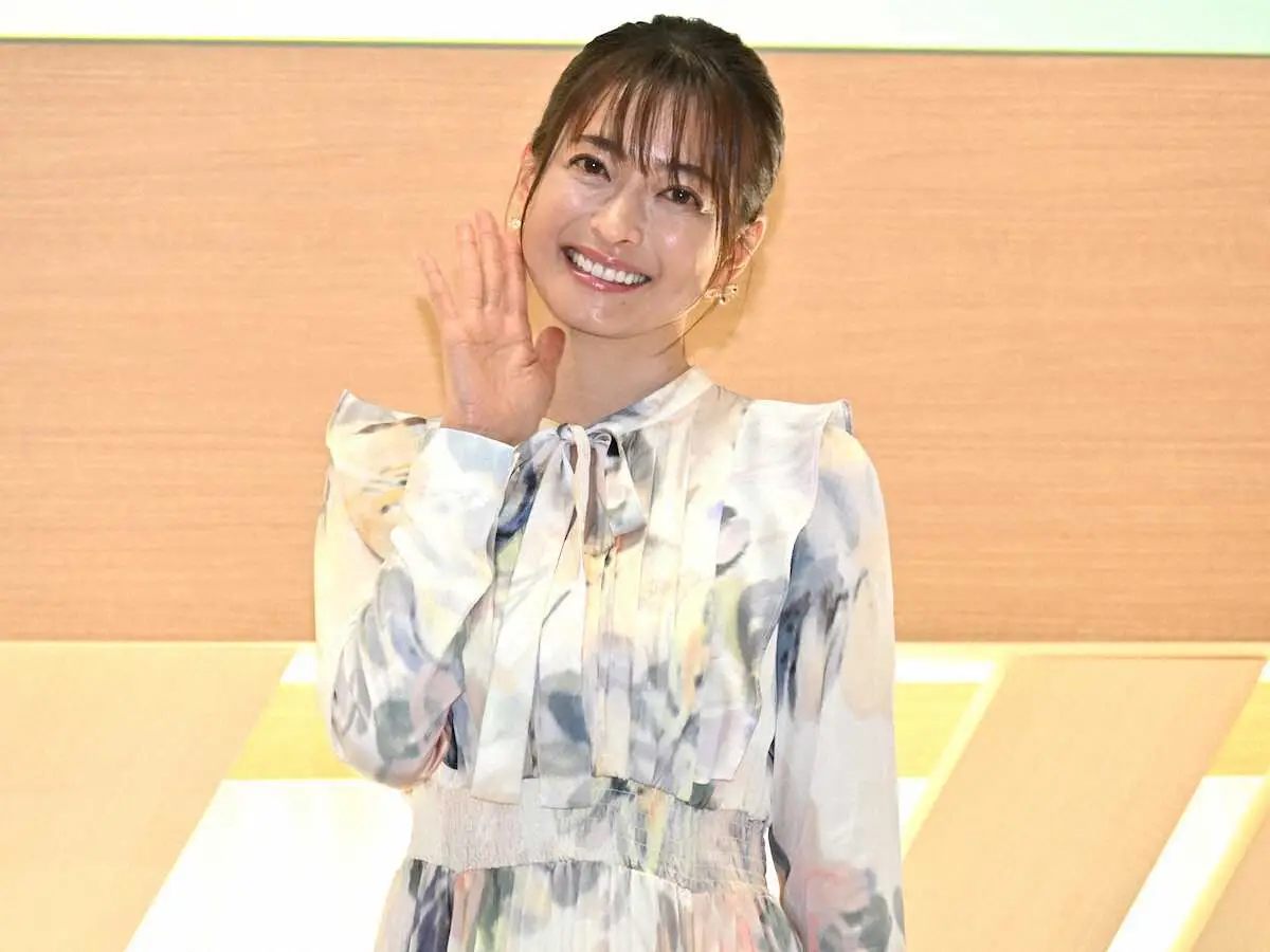 【画像・写真】乙葉　藤井隆との結婚時に購入したダイニングテーブル「20年ずっと使い続けてる」　直しながら愛用中