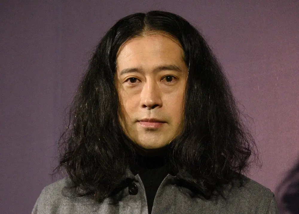 【画像・写真】ピース又吉　相方・綾部は「どうやって暮らしているのか全然分からない」も…舞台での“変化”明かす