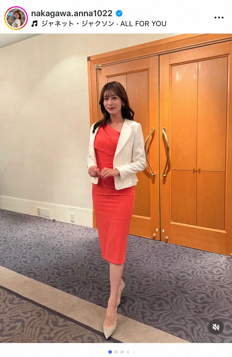 【画像・写真】中川安奈　白ジャケットで凛とした仕事モードの姿に「とっても美しい」「エレガント」の声