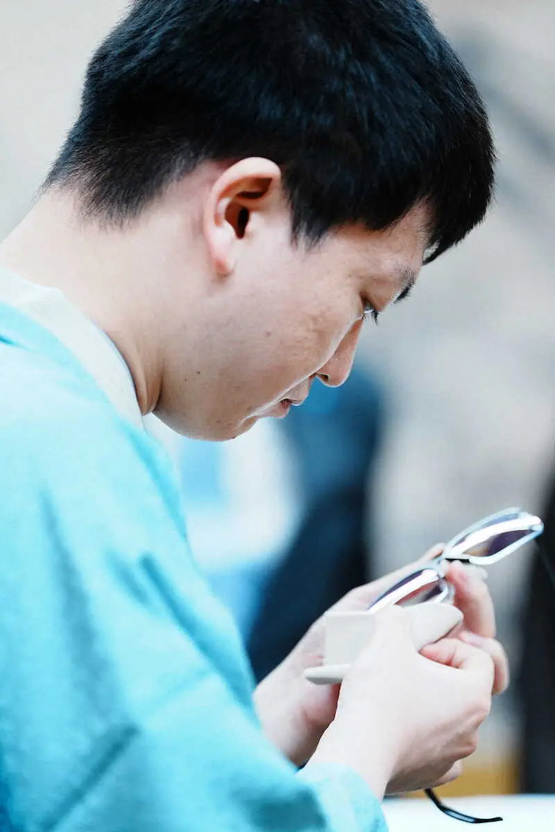 【画像・写真】【王将戦第5局】対局開始　先手は王将位王手の永瀬九段▲2六歩　藤井王将はカド番しのげるか