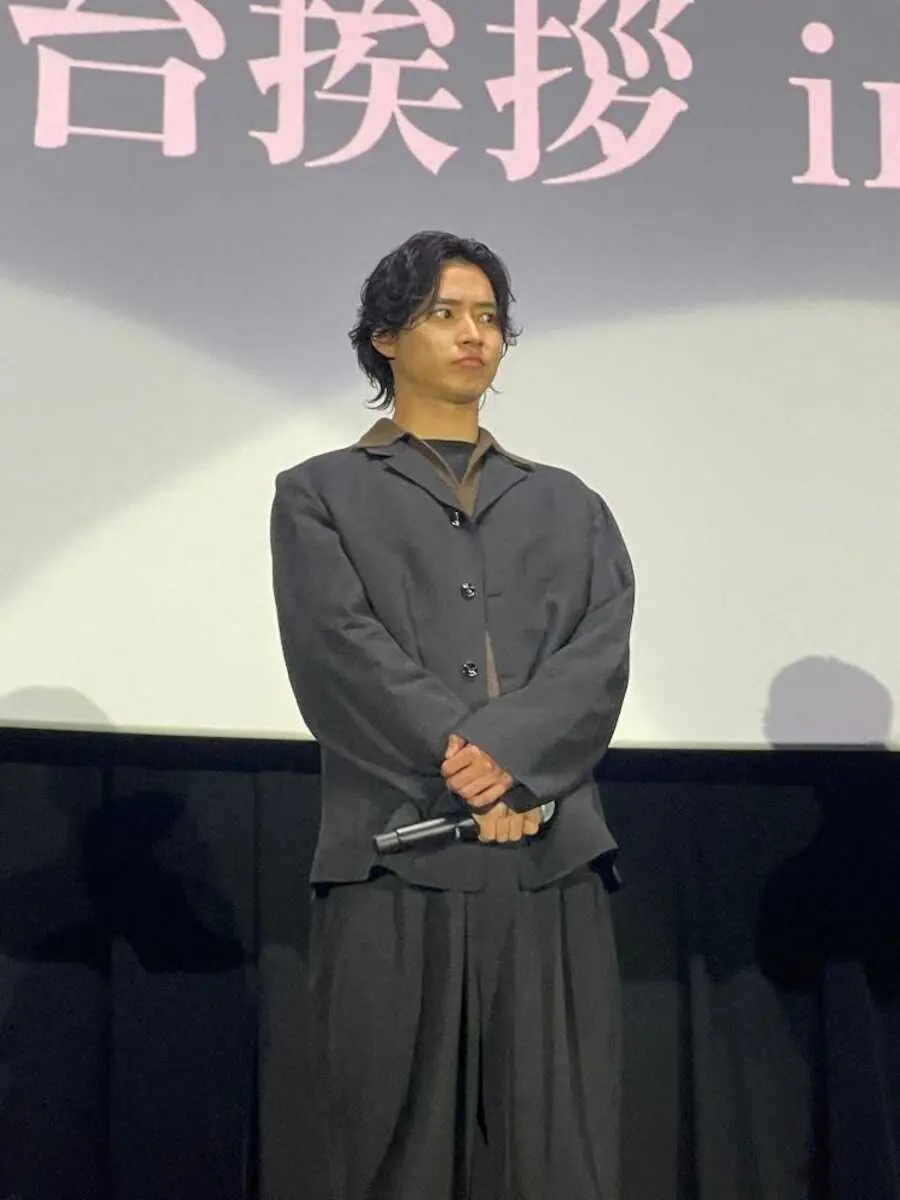 【画像・写真】山﨑賢人、筋肉隆々目指し撮影合間にダンベル取り合い「部活の合宿みたいに」