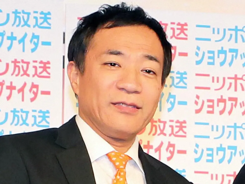 【画像・写真】ナイツ塙、お年玉で大盤振る舞い！「みんなに1万円配る」超売れっ子芸人とは？