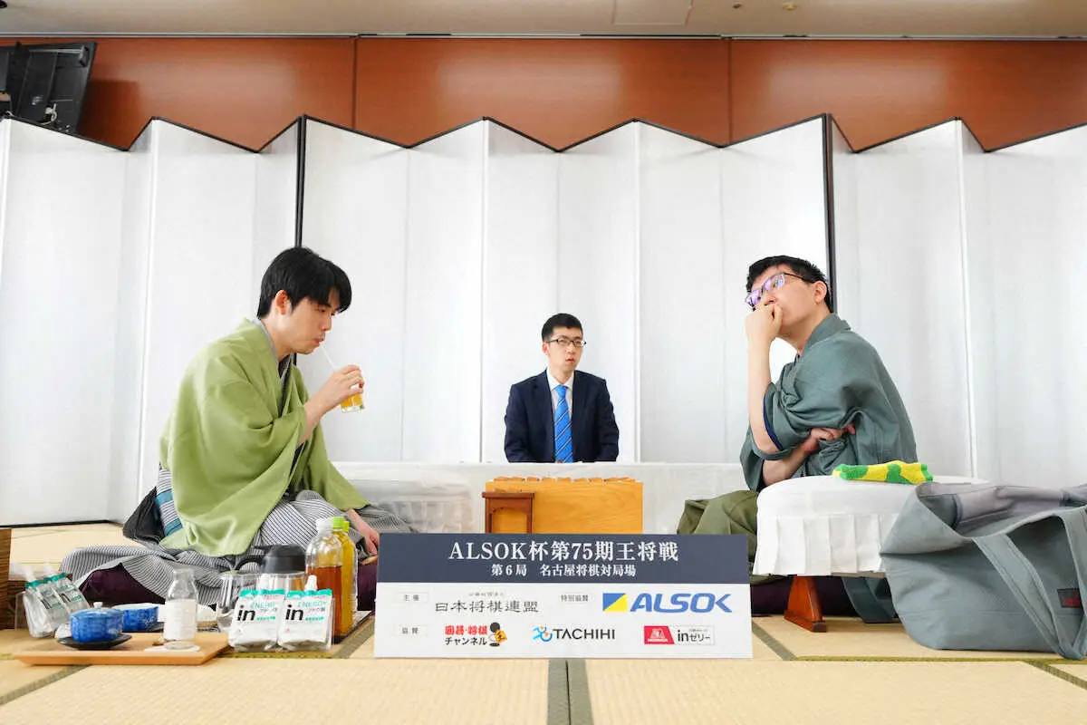 【画像・写真】【王将戦第6局】昼食休憩　藤井王将は今局のための「叉焼飯セット」　永瀬九段は麻婆豆腐＆点心