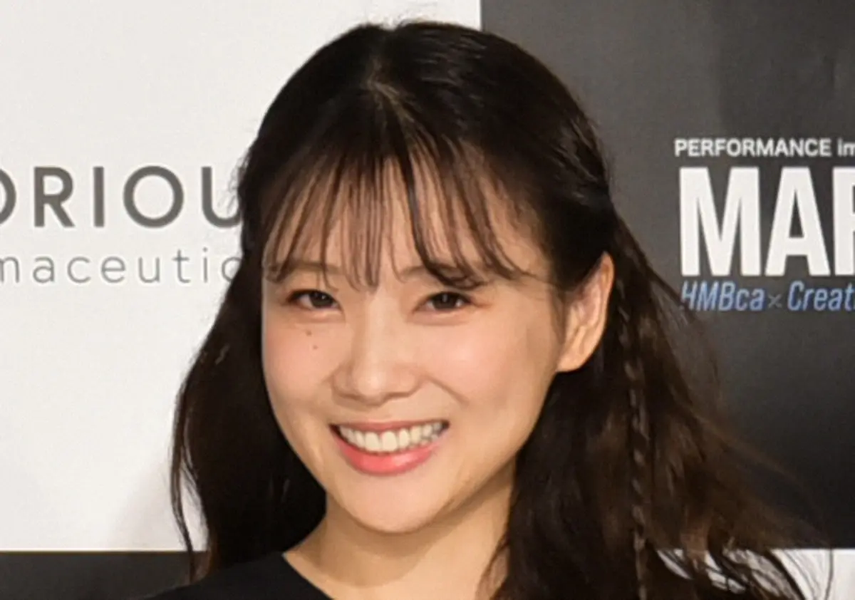 【画像・写真】重盛さと美「写真集ビジネス凄い」ウハウハぶっちゃけ　24年に自費出版「何千万かけて」が…