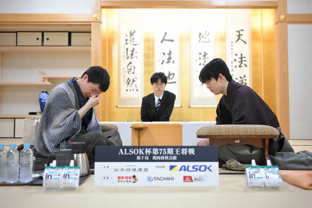 【画像・写真】【王将戦第7局】藤井聡太王将　大逆転5連覇！カド番から3連勝は33年ぶり「厳しい状況だと思っていた」