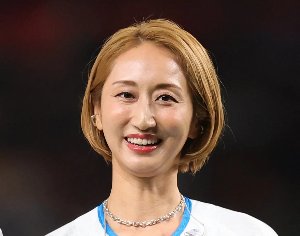 【画像・写真】中田英寿氏　「デビュー当時から長い付き合い」仲良しのアーティスト告白「彼女の歌を聴いて元気を出して」