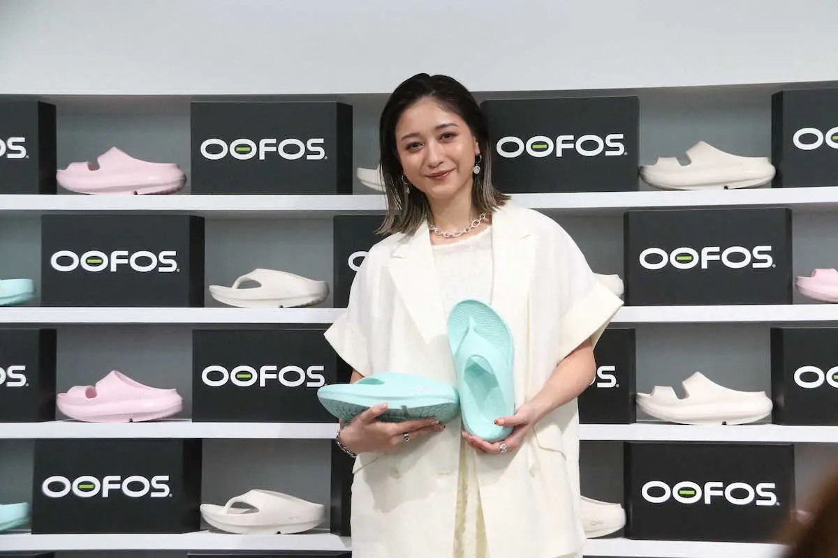 【画像・写真】第1子妊娠中のみちょぱ　白い衣装でイベント登場　「まだ買えていない物もたくさん」出産準備進める