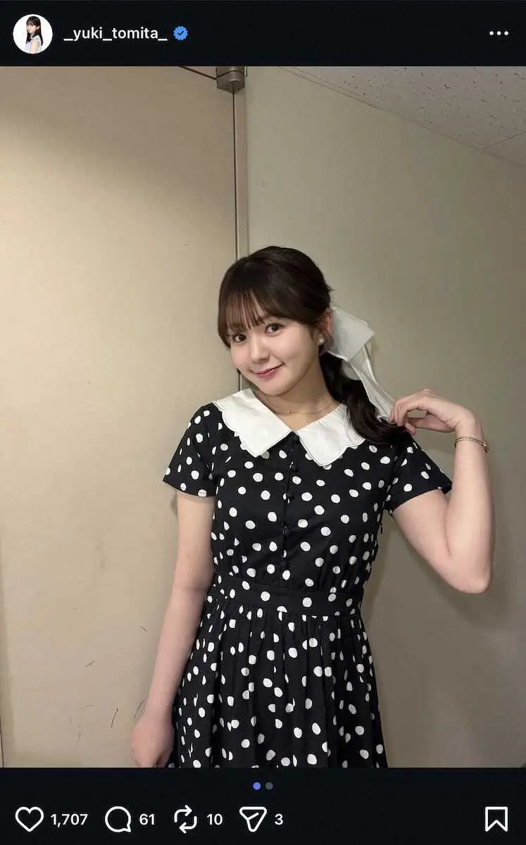 【画像・写真】“競馬中継で人気”テレ東・冨田有紀アナ　“美脚”ドット柄の黒ワンピS！「何という可愛らしさ！」の声