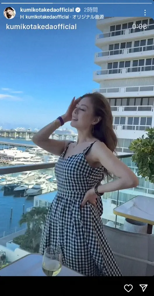 【画像・写真】武田久美子57歳　愛娘からの母の日プレゼント・ショット公開に「素敵！」「女神様」「美しい」
