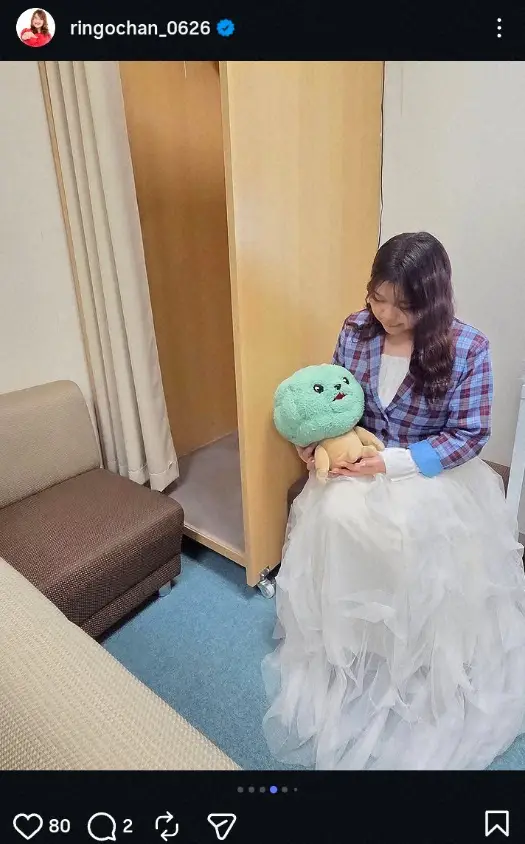 【画像・写真】ダイエット話題のりんごちゃん　ぬいぐるみ抱いたショット公開に「りんごちゃんもシャモリもキャワです」