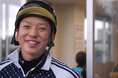 函館記念で重賞初騎乗となる伴は笑顔で先行宣言