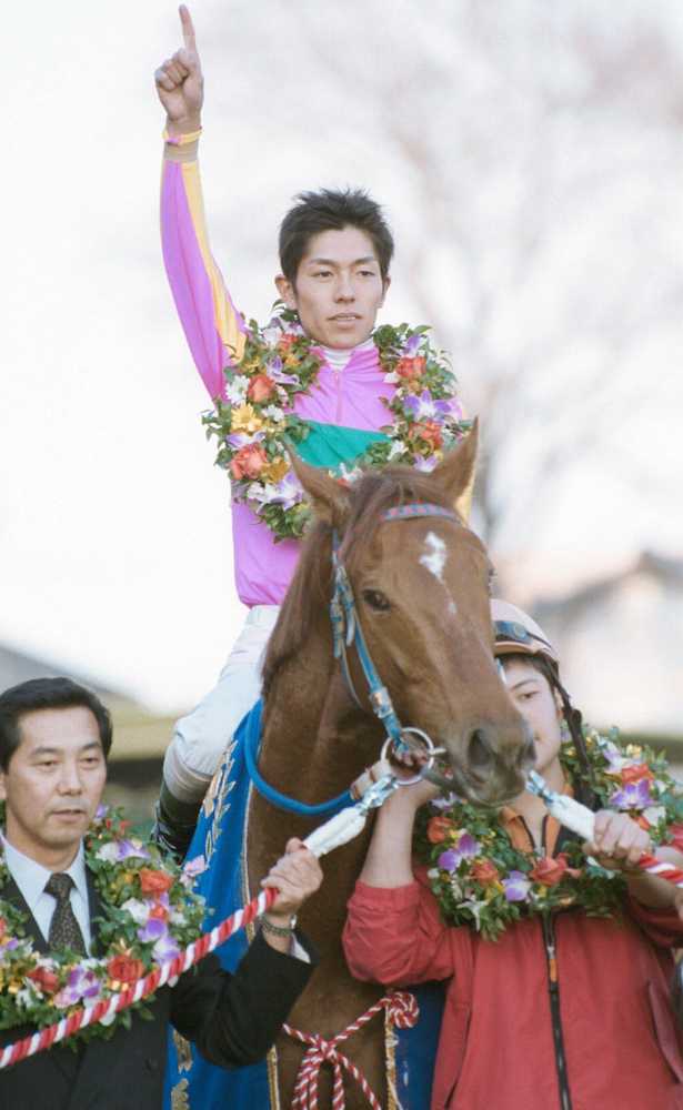 鞍上の和田と２０００年の有馬記念を制したテイエムオペラオー