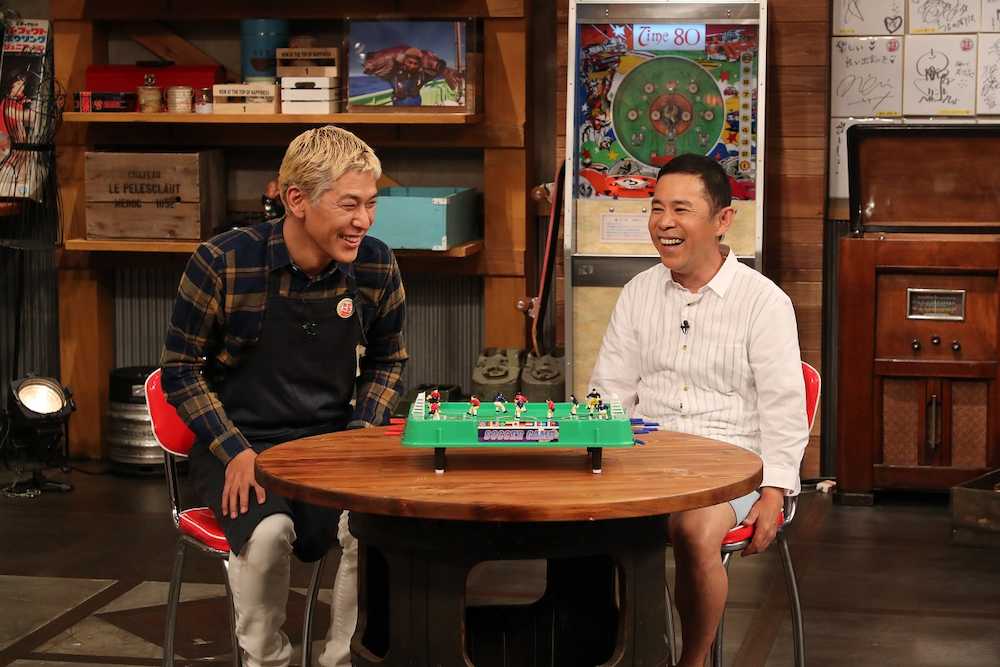 関西テレビ「おかべろ」に出演する田村亮（左）と岡村隆史