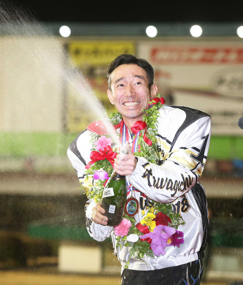 【画像・写真】【川口・ＳＳ王座決定戦】永井逃走Ｖ！“地元”で王座奪還