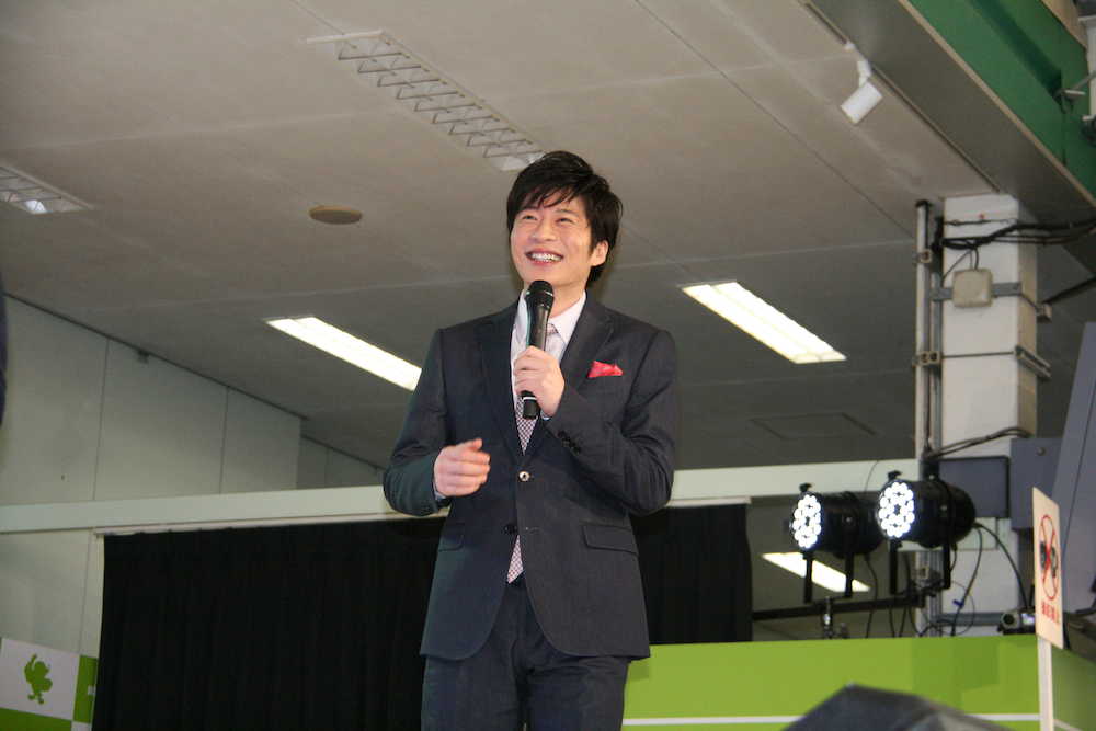 【画像・写真】新ＣＭキャラクター田中圭、ボートレース初観戦　「迫力違う」