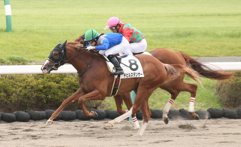 【画像・写真】藤田菜七子　JRA女性騎手年間最多勝記録をスピード更新、中山1Rで今年28勝目