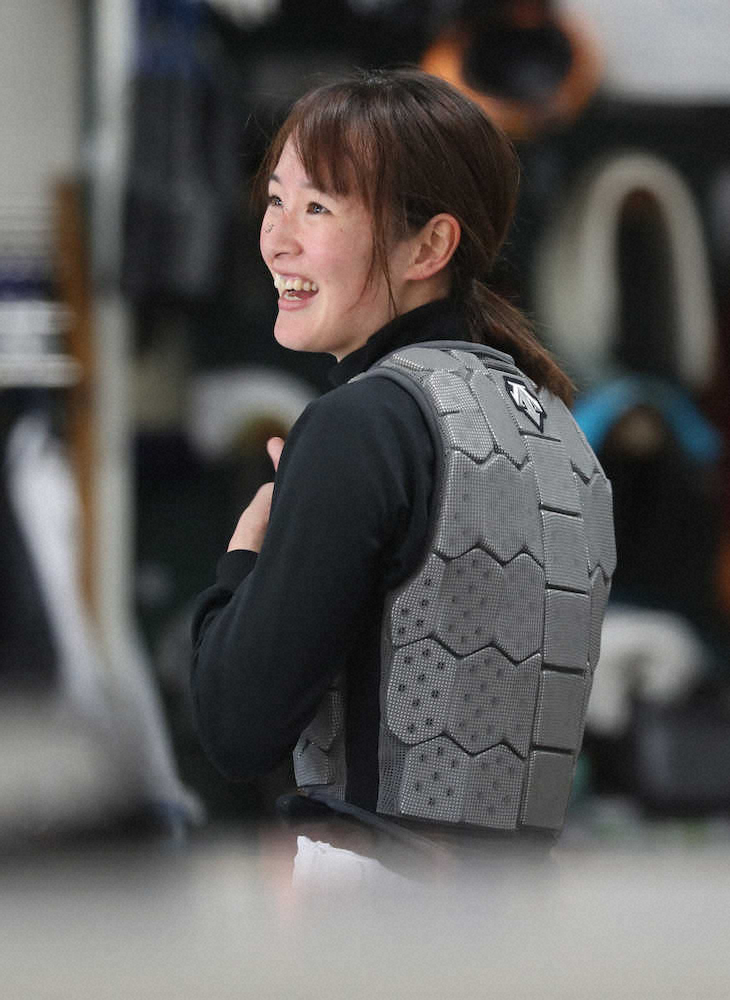 【画像・写真】菜七子　1カ月ぶり実戦に笑顔　24日浦和でミシェルと再戦「楽しみ」