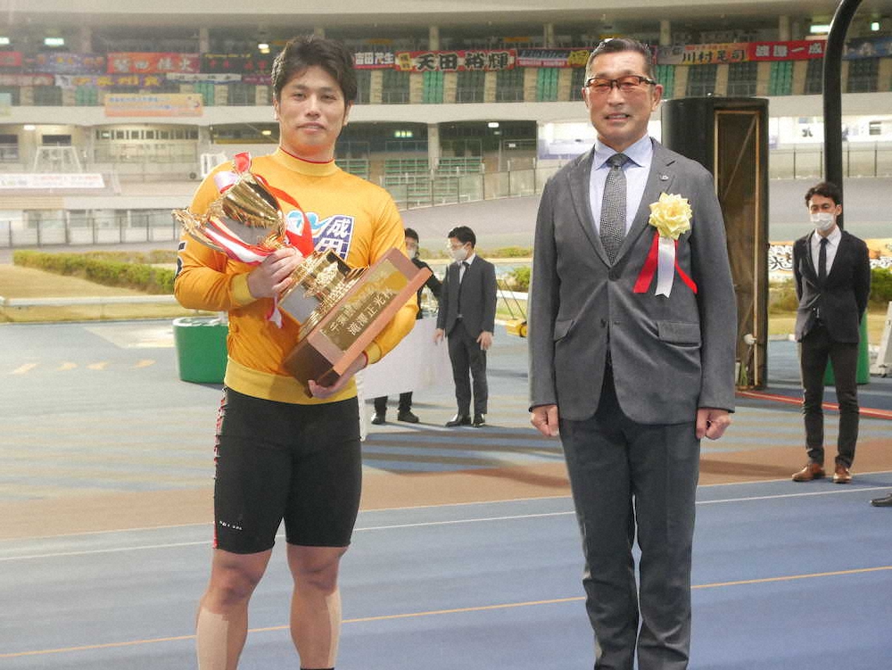 【画像・写真】【松戸・千葉開設記念】岩本　全部松戸で!記念3Vに笑顔「松戸の神様に愛されているのかな」