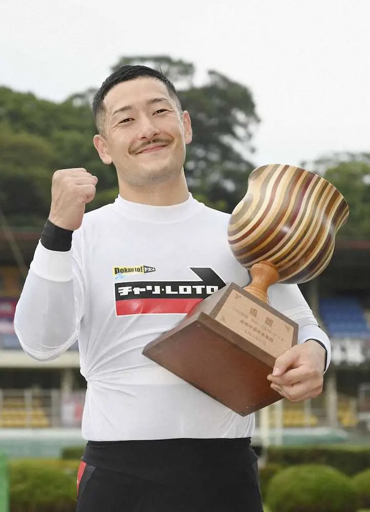 【画像・写真】【小田原記念】松井　地元記念初V「4日間とも自分らしいレースできた」