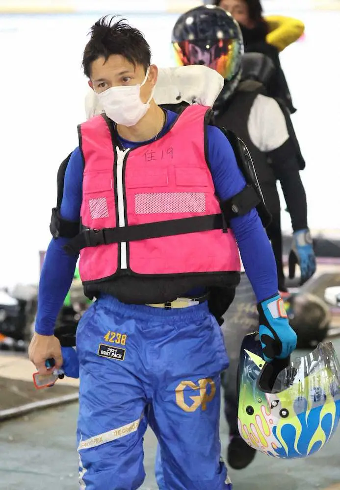 【画像・写真】【住之江・G1第49回高松宮記念特別競走5日目　11R準優勝戦】ナイター王は絶好調!!毒島　王道進め