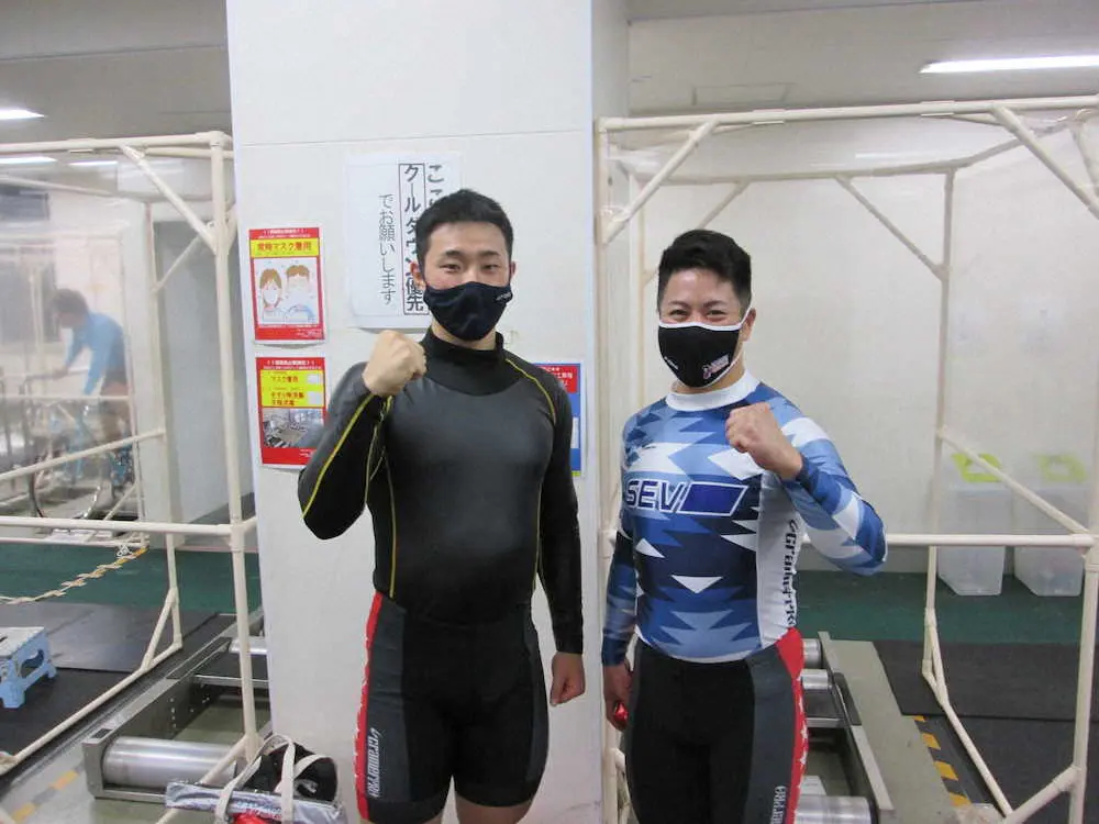 【画像・写真】初連係でワンツーを決めた中野慎詞（左）と師匠の佐藤友和