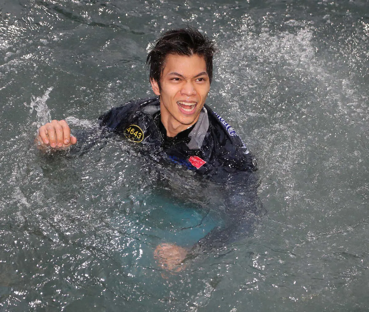 【画像・写真】【大村ボートSG「グランプリシリーズ」2日目5R】近江翔吾も続いた！うれしいSG初白星