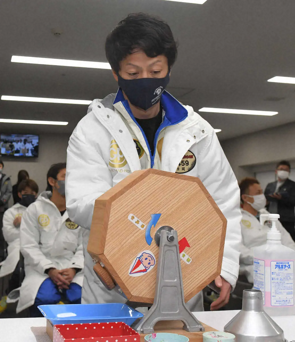 【画像・写真】【大村ボート「第37回グランプリ」】“ない”位置から3着＆抽選で1枠　片岡雅裕　ツキはある