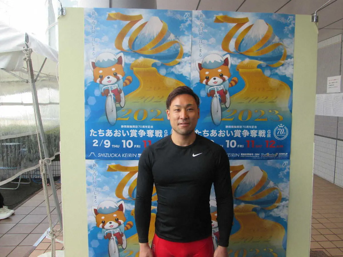 【画像・写真】【静岡競輪開設記念G3「たちあおい賞争奪戦」初日12R】郡司が抜け出す