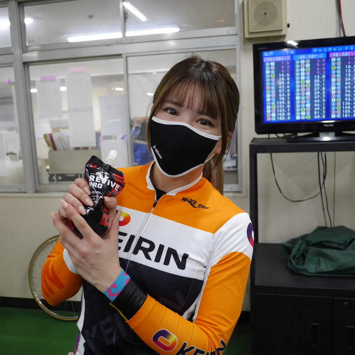 【画像・写真】【松戸競輪F2ナイター・2日目6R】日野未来が捲りで圧勝「中5日でしっかり練習してきたのが良かった」