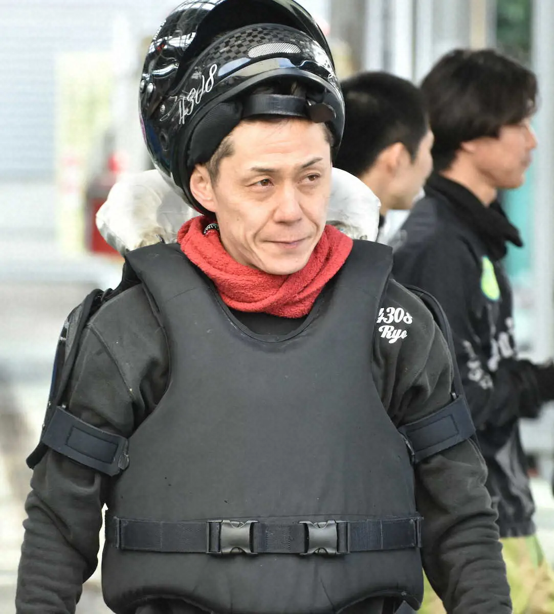 【画像・写真】【平和島前検日　JESCOカップ・平和島劇場開設14周年記念】河村了　看板機引いた