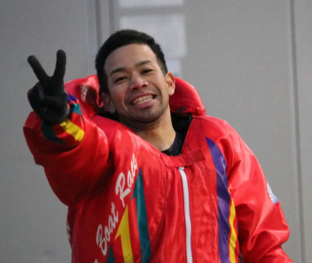 【画像・写真】【多摩川ボート　第56回報知新聞社賞静波まつり杯】上原健次郎　沖縄ワンツーで波乱も