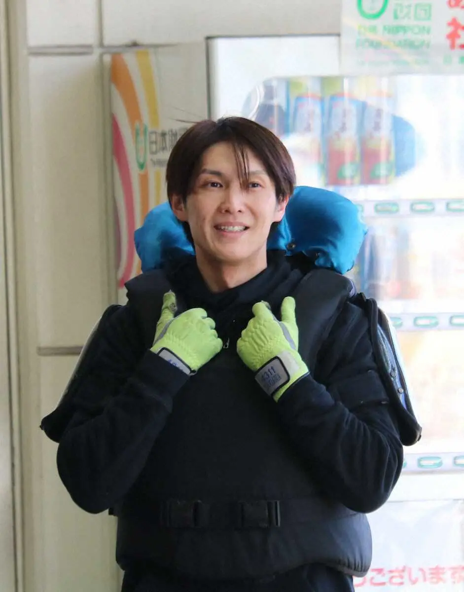 【画像・写真】【江戸川ボート　第12回ボートレース研究ファン感謝祭】岡村仁　新ペラを自分向きに