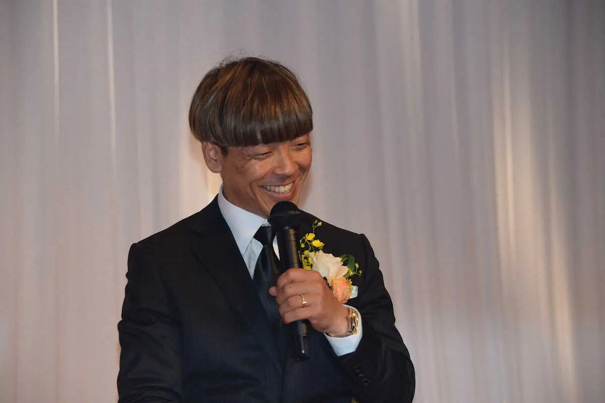 【画像・写真】【オートレース・23年表彰式】MVPは青山周平　大みそかの思い出はVの後の奥様のヒレカツ