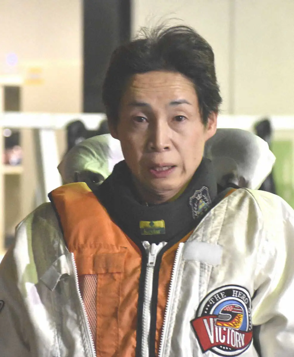 【画像・写真】【若松ボート　ミッドナイトボートレース最終日】（12R優勝戦）白水勝也　地元水面で迎える歓喜の夜