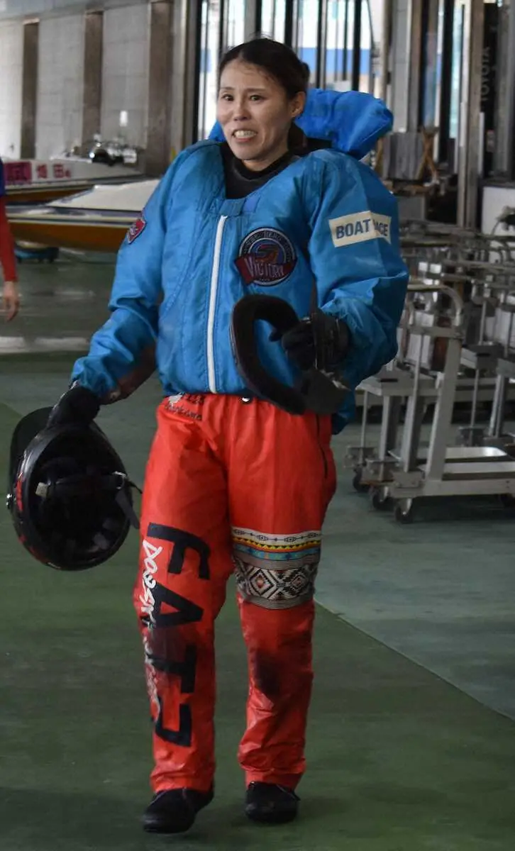 【画像・写真】【とこなめボートオールレディース3日目　10R予選特賞】細川裕子　豪快ターンで決着