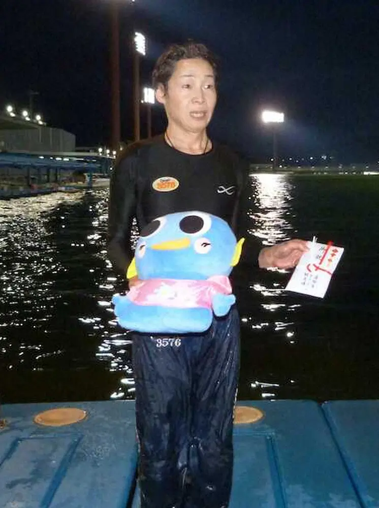 【画像・写真】【蒲郡ボート　マンスリーBOATRACE杯争奪戦　準優勝戦9R】白水勝也が通算2000勝を達成