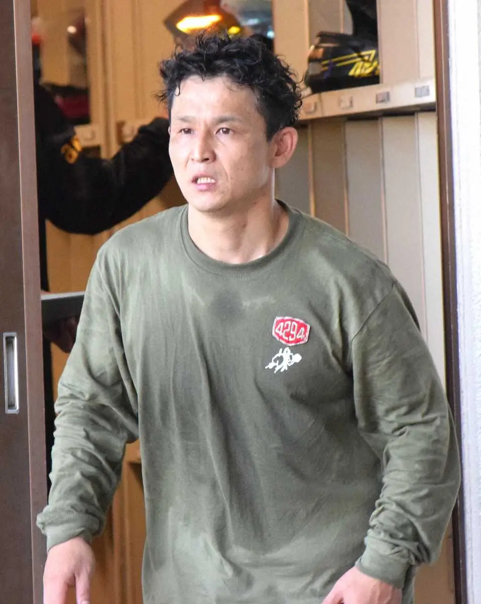 【画像・写真】足はかなり上向きの古賀繁輝