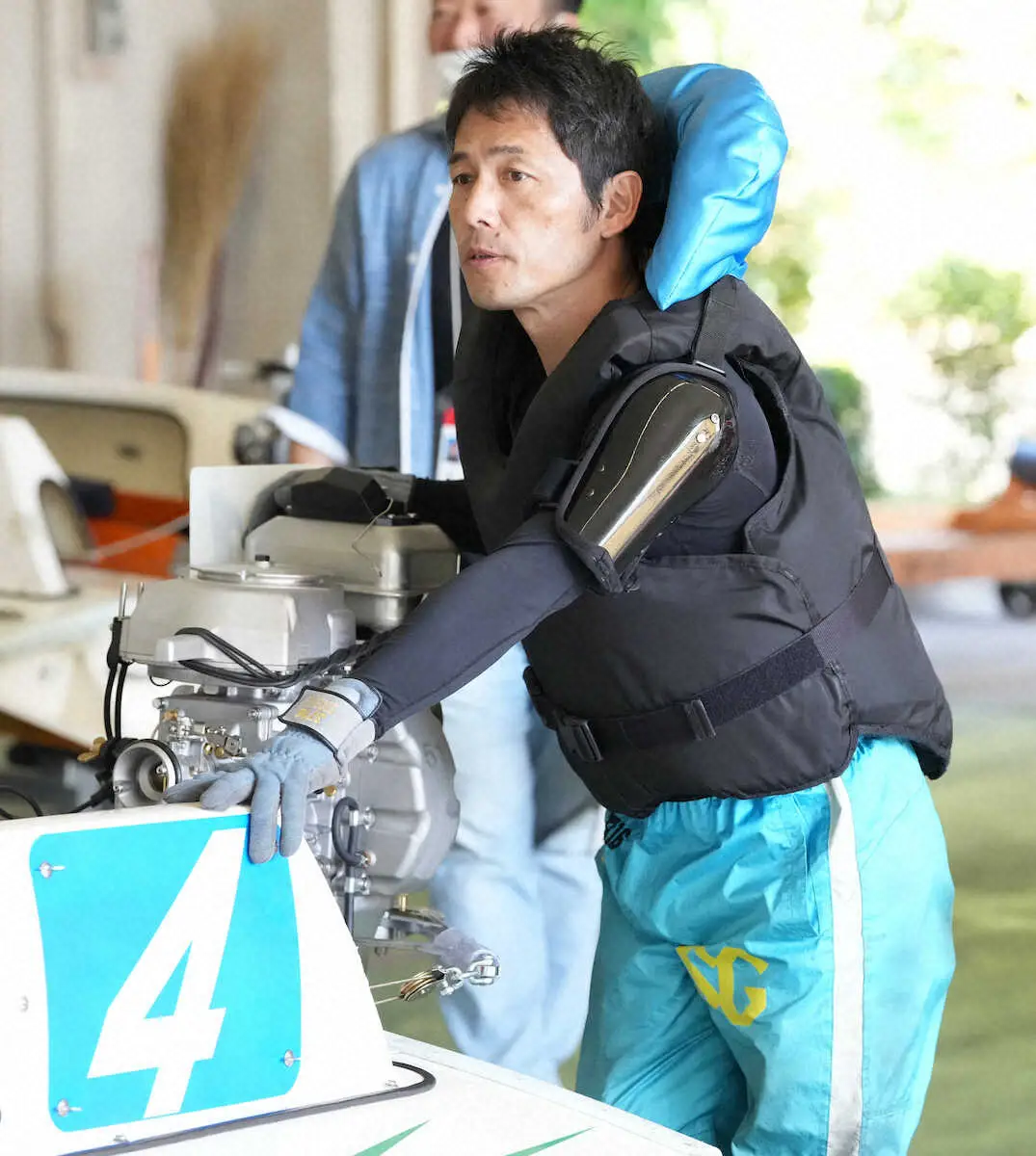 【画像・写真】【からつボート　ファン感謝3DaysBBT】石渡鉄兵が2着　さすが江戸川巧者、荒れ水面でもスイスイ