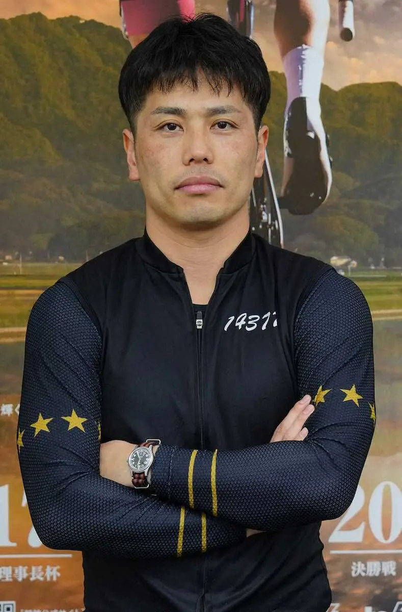 【画像・写真】岩本　俊介