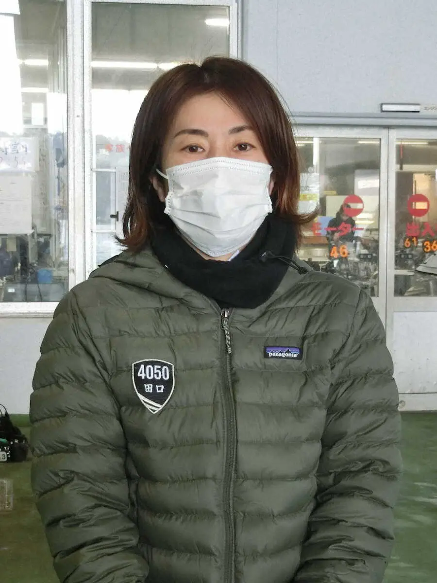 【画像・写真】舟足は劣勢でも田口節子が地元のイン戦で気合の踏み込みを披露する