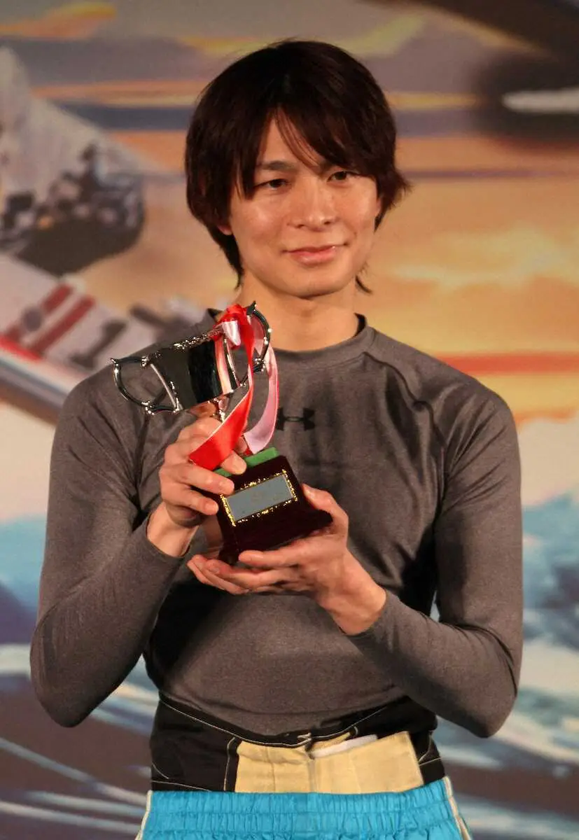 【画像・写真】【福岡ボート　スポーツニッポン杯】藤原啓史朗　豪快に逃げて連続V「何とか優勝できて最高の1節に」