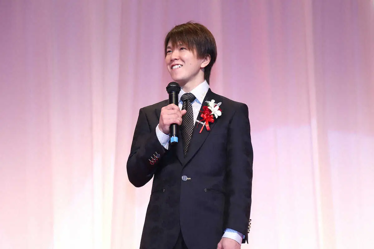 【画像・写真】【オートレース】鈴木圭一郎　5度目のMVPに笑顔　24年選手表彰式・ファン感謝祭