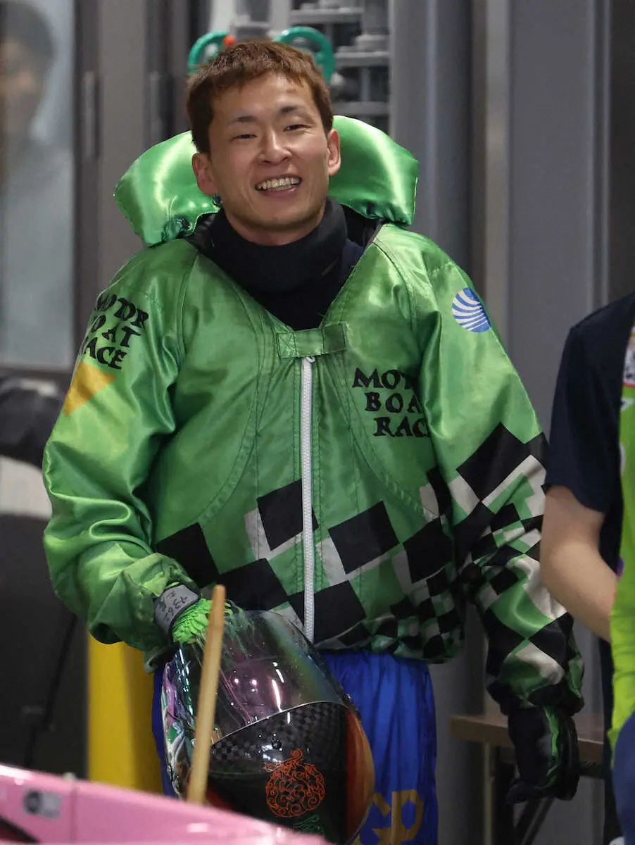 【画像・写真】【津ボート　G1ツッキー王座決定戦】土屋智則　6コースから24万弾演出　同期ワンツーに笑顔
