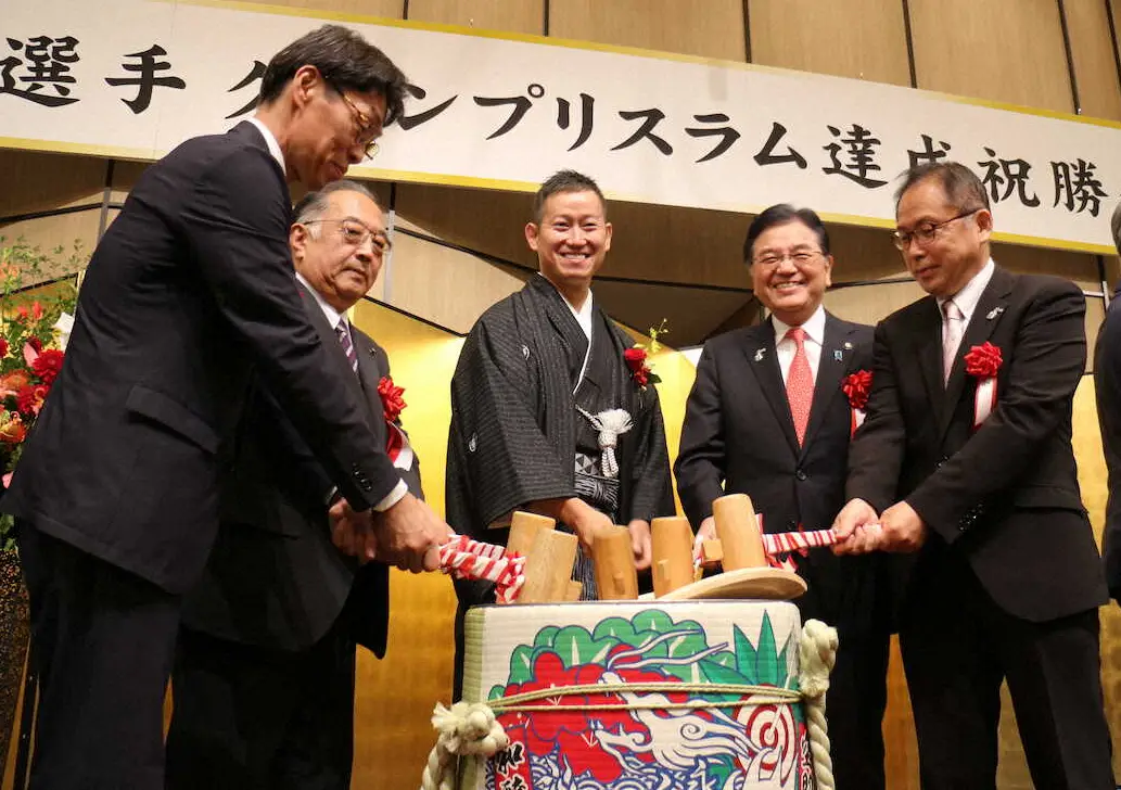 【画像・写真】【競輪】脇本雄太がグランプリスラム祝勝会　村上義氏、平原氏、古性とトーク　次なる目標も凄い…