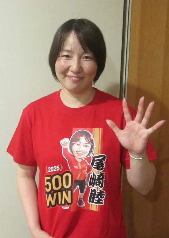【画像・写真】【函館競輪　俵信之杯】尾崎睦が500勝　ガールズ6人目「歴史をつくってきた選手たちに追いつけるよう」