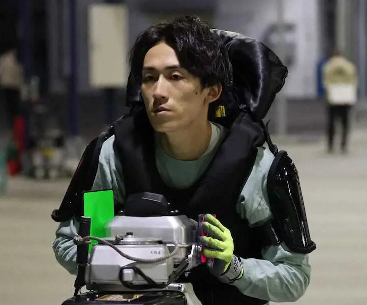 【画像・写真】【住之江ボート　G1太閤賞】井上忠政　会心の4カド一撃で巻き返し成功