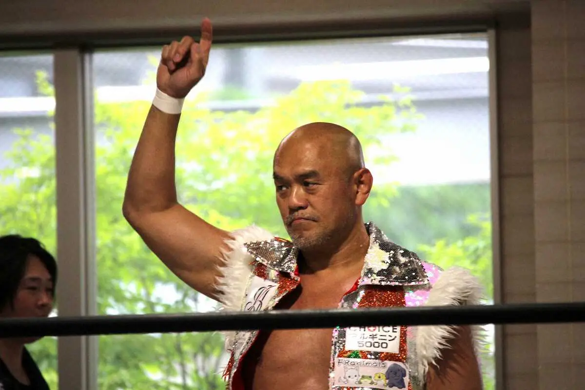 【画像・写真】【多摩川ボート　マンスリーBOATRACE杯　初日】DDTプロレスリングが多摩川に再上陸