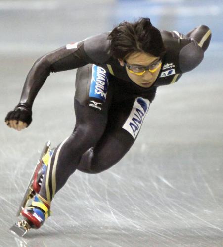 ソチ冬季五輪に向け、合宿練習で滑りを確かめる加藤条治